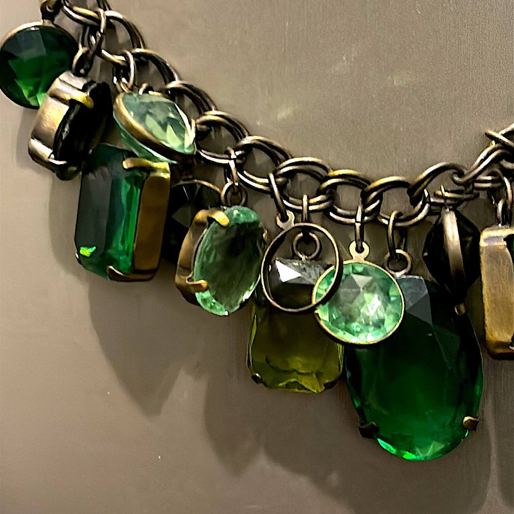 Elegant Green Statement Necklace